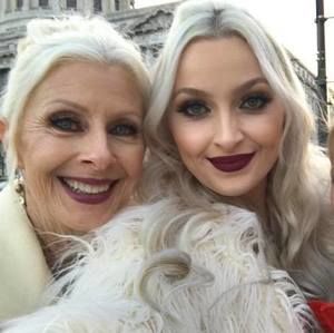 Meet your Posher, Christi